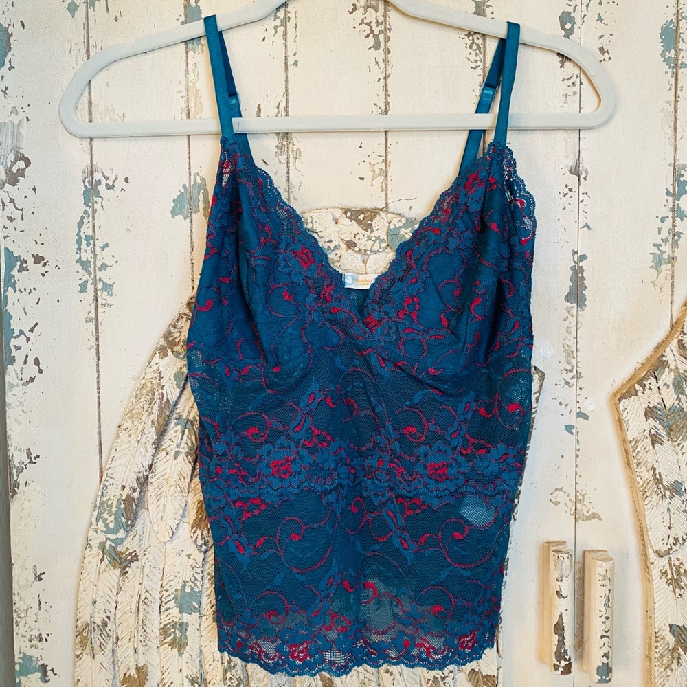 Beautiful Lace camisole Sz L